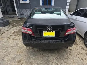 Toyota Camry 2011 Gray