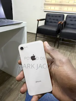 Apple iPhone 8 64 GB Rose Gold