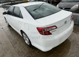Toyota Camry 2014 White