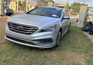 Hyundai Sonata Sport Sedan FWD (2.4L 4cyl 6A) 2017 Silver