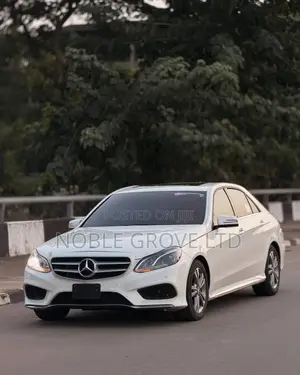 Mercedes-Benz E350 Base 4Matic Sedan AWD (3.5L 6cyl 7A) 2015 White