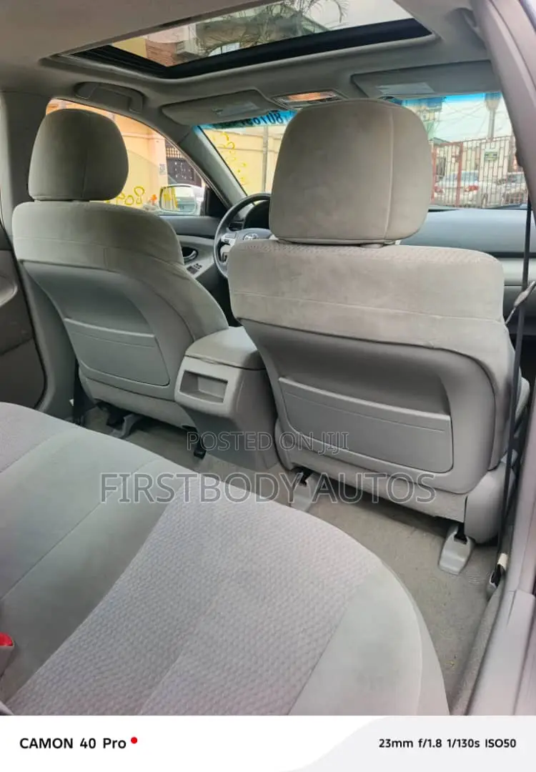Toyota Camry 2010 Silver