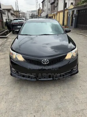Toyota Camry SE 4dr Sedan (2.5L 4cyl 6A) 2013 Black