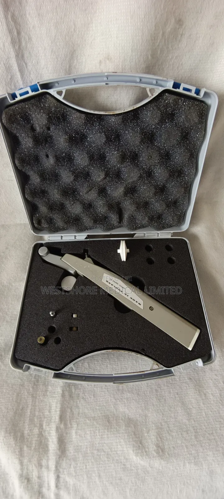 Perkins Tonometer