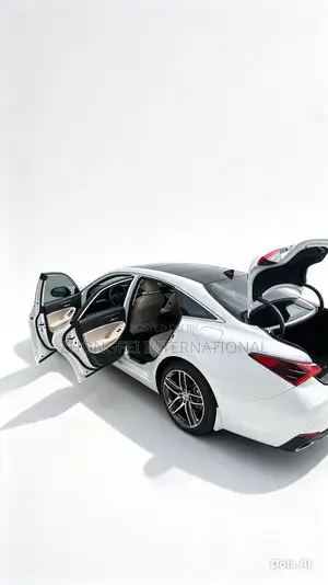 Toyota Avalon 2022 White