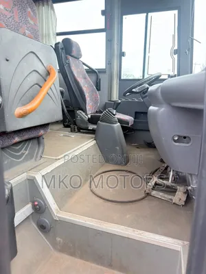 Isuzu Executive LX 2019 White
