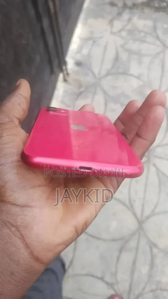 Apple iPhone 11 64 GB Black