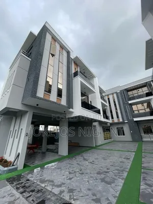 2bdrm Apartment in Lekki Scheme 2 for sale