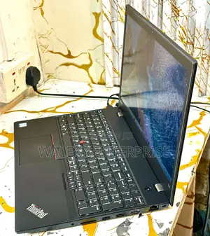 Laptop Lenovo ThinkPad T570 8GB Nvidia SSD 256GB