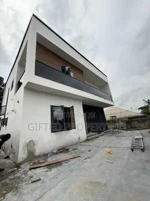 4bdrm Duplex in Majesty Estate Off, Port-Harcourt for sale