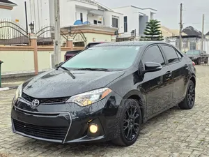 Toyota Corolla 2016 Black