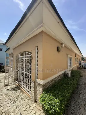 2bdrm Bungalow in 69 Road, Gwarinpa for rent