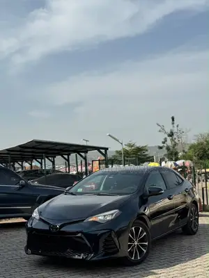 Toyota Corolla XSE 4dr Sedan (1.8L 4cyl CVT) 2017 Gray