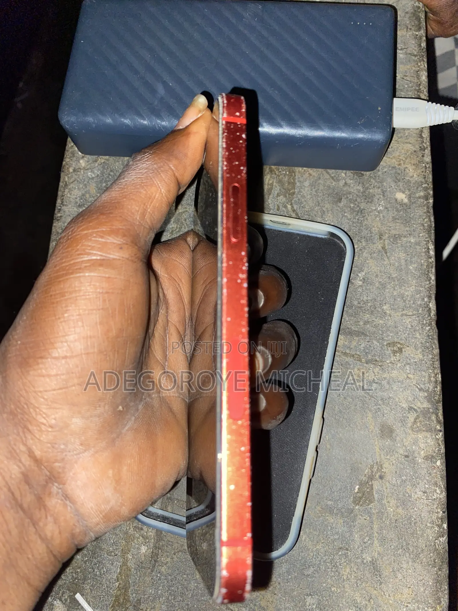 Apple iPhone 12 64 GB Red