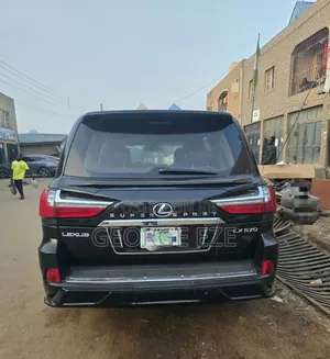 Lexus LX 570 2012 Black