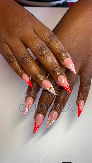 Professional Makeup, Nails, Facials, Lashes & Beauty Training