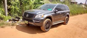 Mercedes-Benz GL-Class GL 550 2012
