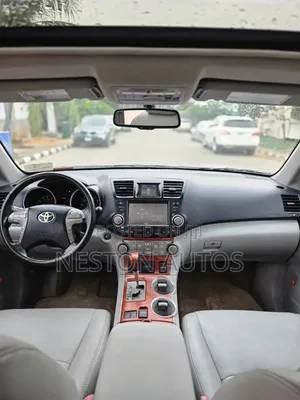 Toyota Highlander Limited 2010 Red