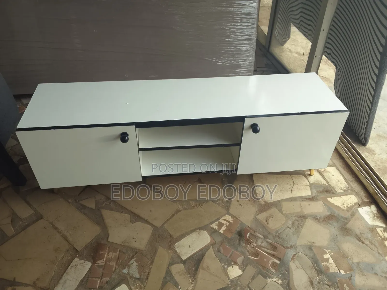 4ft TV Stand