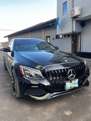 Mercedes-Benz C300 2015 Black