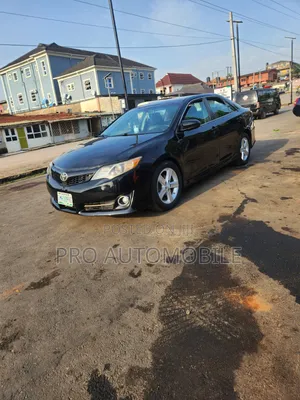 Toyota Camry SE 4dr Sedan (2.5L 4cyl 6A) 2013 Black