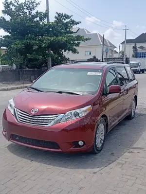 Toyota Sienna XLE 8-Passenger 4dr Minivan (3.5L 6cyl 6A) 2014 Red