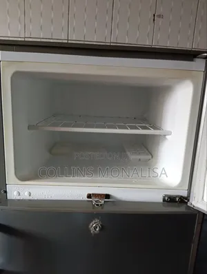 Hinsense Fridge - REF215DR