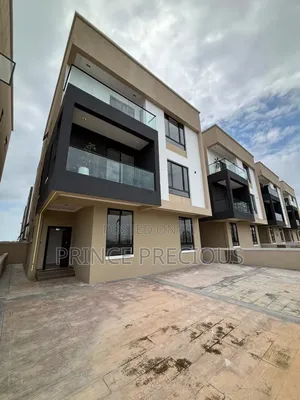 5bdrm Duplex in Lekki Phase 1 for sale