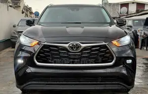 Toyota Highlander 2021 Black