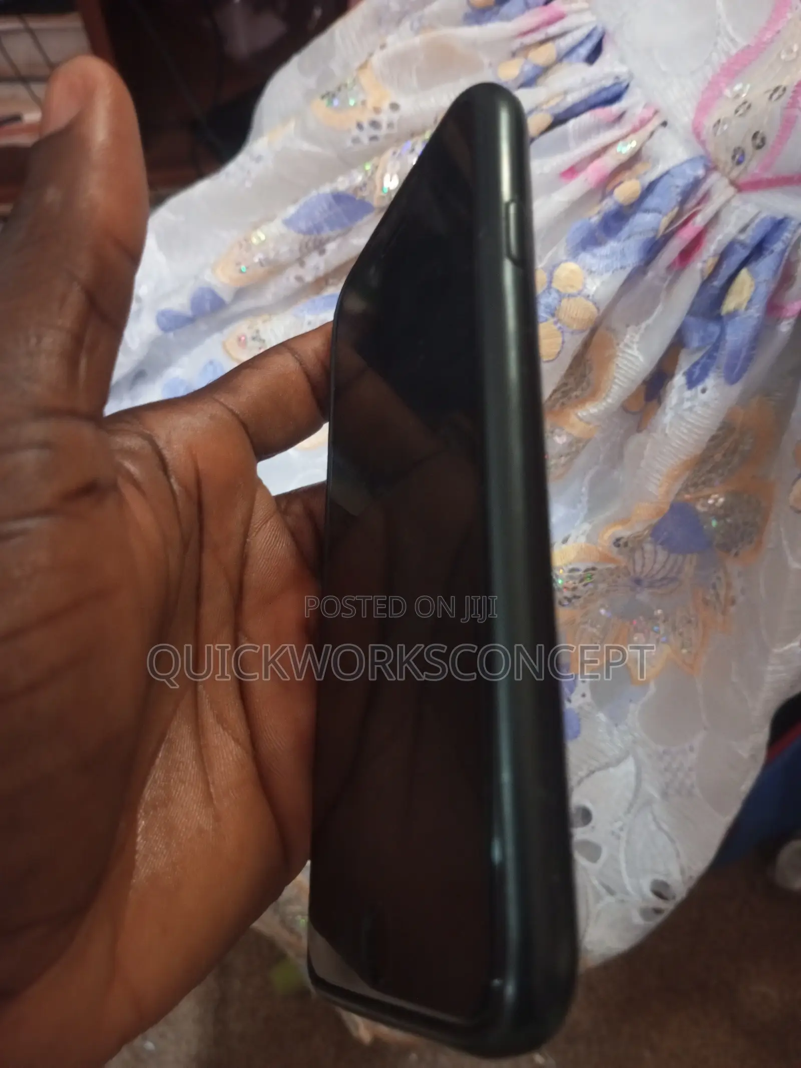 Apple iPhone 8 64 GB Gold
