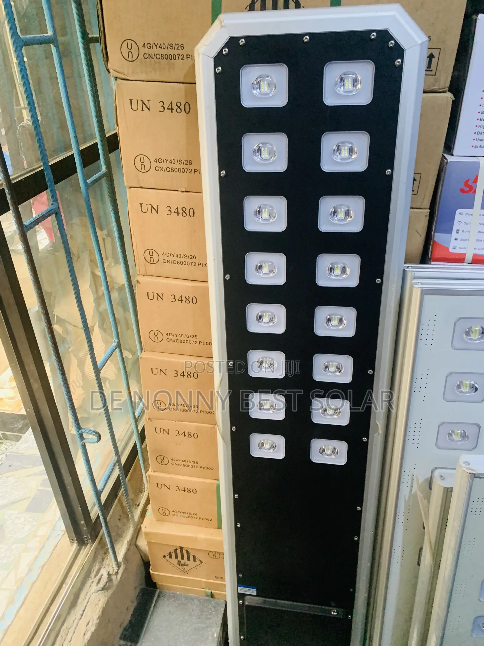 160watts 16eyes Wakatek Solar Street Light
