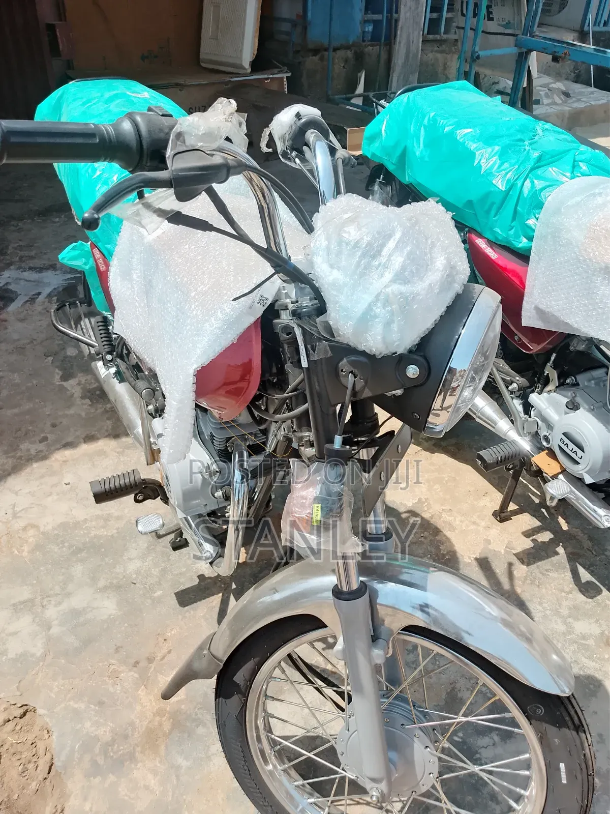 New Bajaj Boxer 100 2026 Red