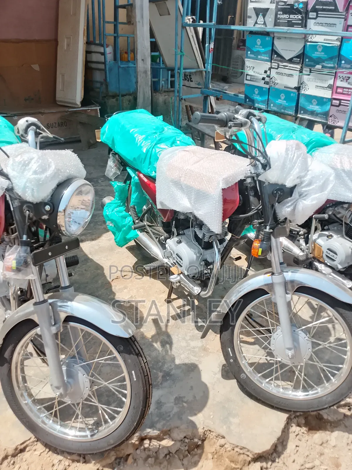 New Bajaj Boxer 100 2026 Red