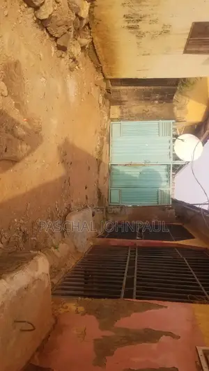 5bdrm House in Deeper Life Street, Mararaba for sale