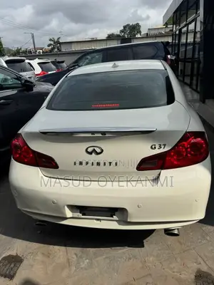 Infiniti G 2013 White