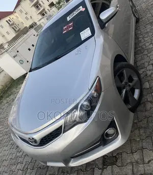 Toyota Camry 2012 Silver