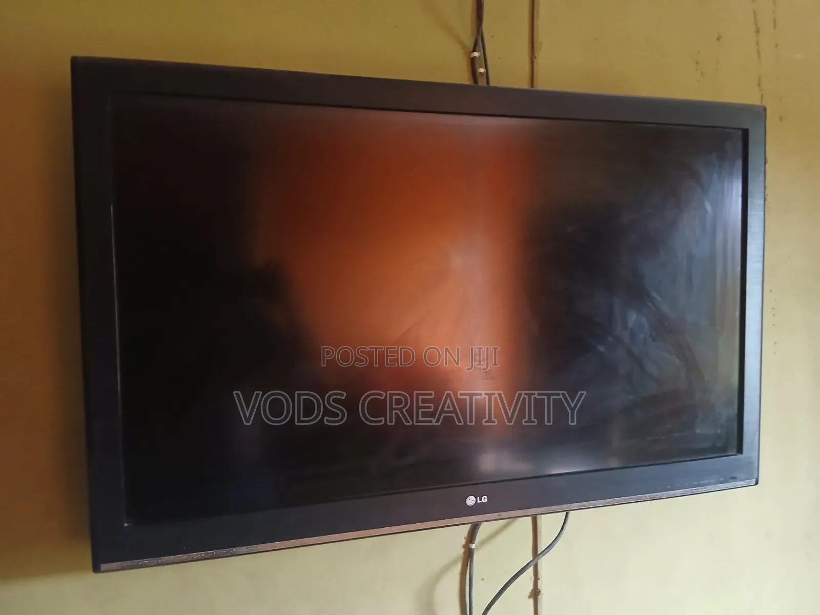 LG 32 Inch TV