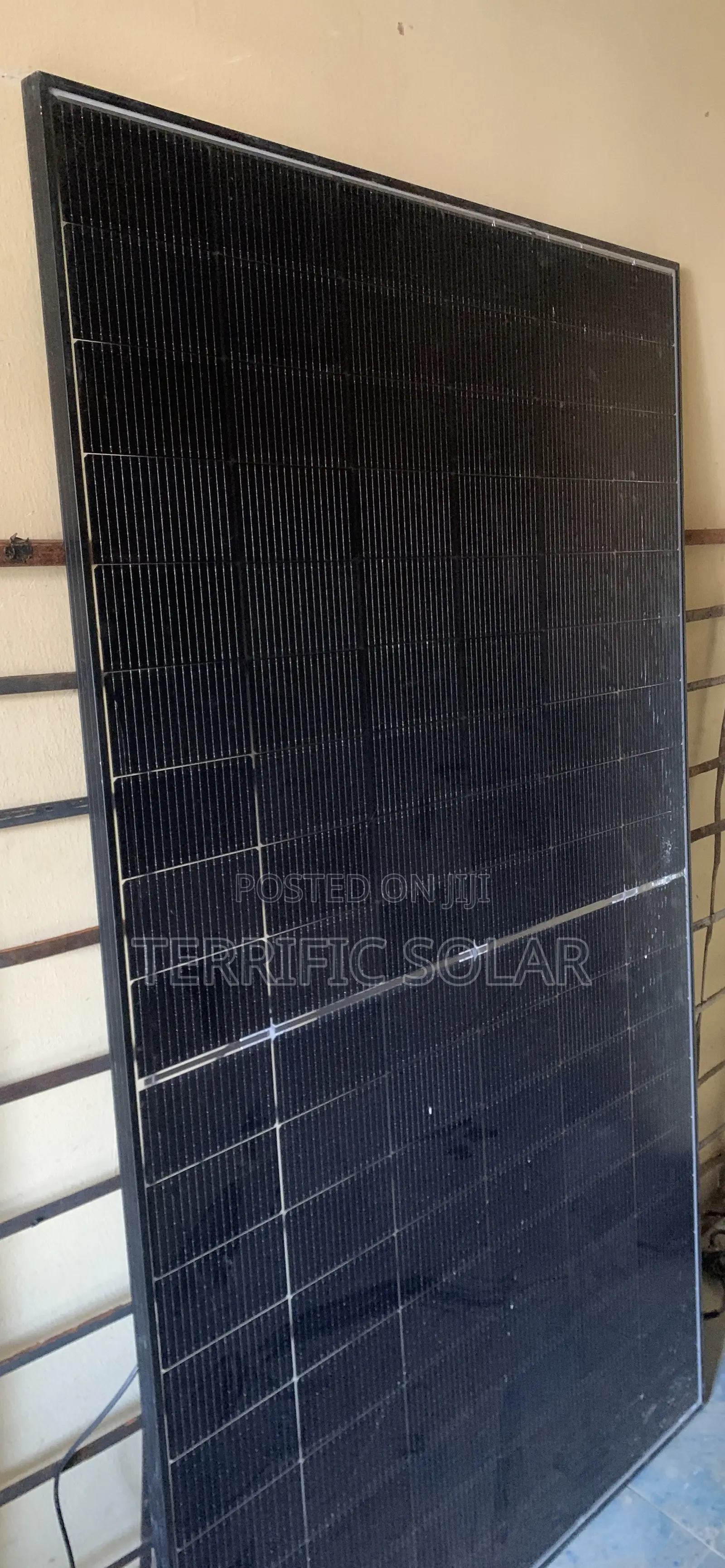 “18” Solar Standing Fan
