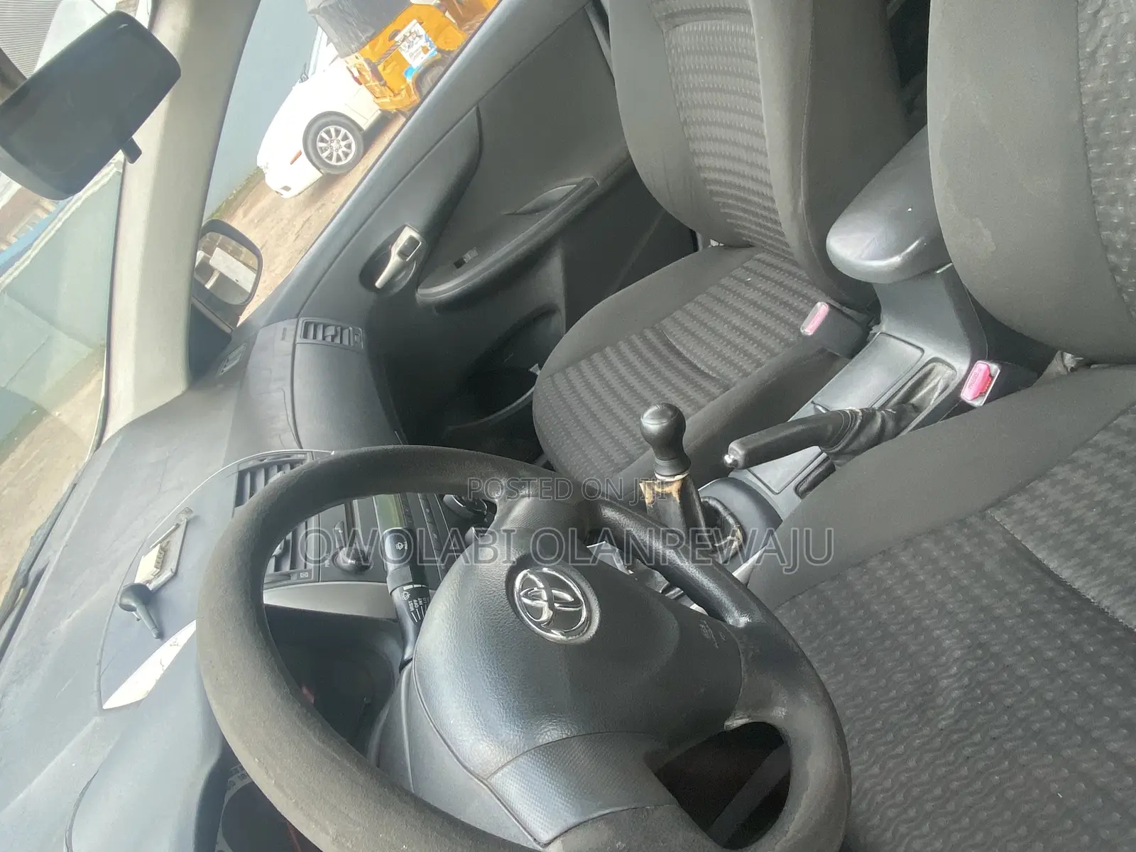 Toyota Corolla 2012 Silver