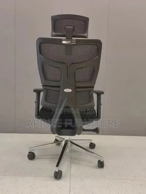 Quality Egronomic Chair With Lumber Support