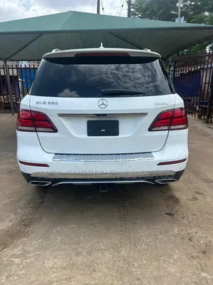 Mercedes-Benz GLE-Class 2018 White