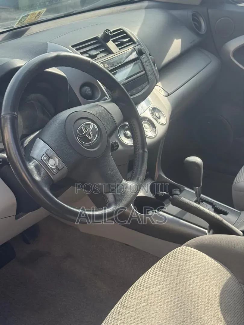 Toyota RAV4 2008 Blue