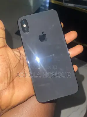 Apple iPhone X 64 GB Gray