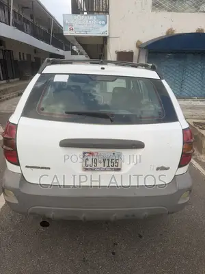 Pontiac Vibe Automatic 2003 White