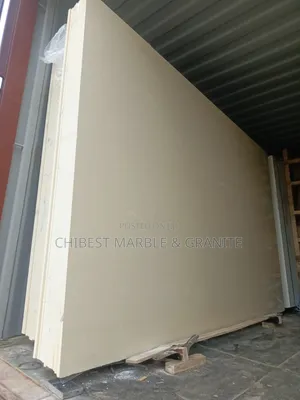 Sharp Marble Quartz for Kitchen Cabinets and Countertops and Steps