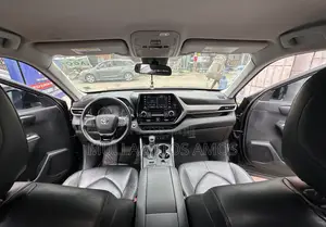Toyota Highlander XLE AWD 2020 Black