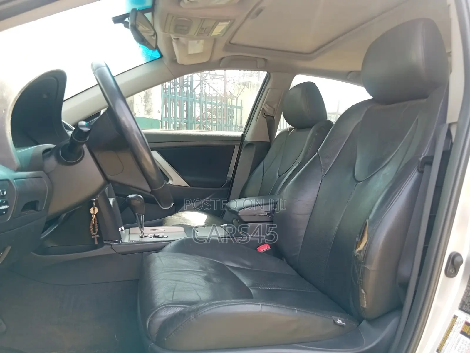 Toyota Camry 2011 Silver