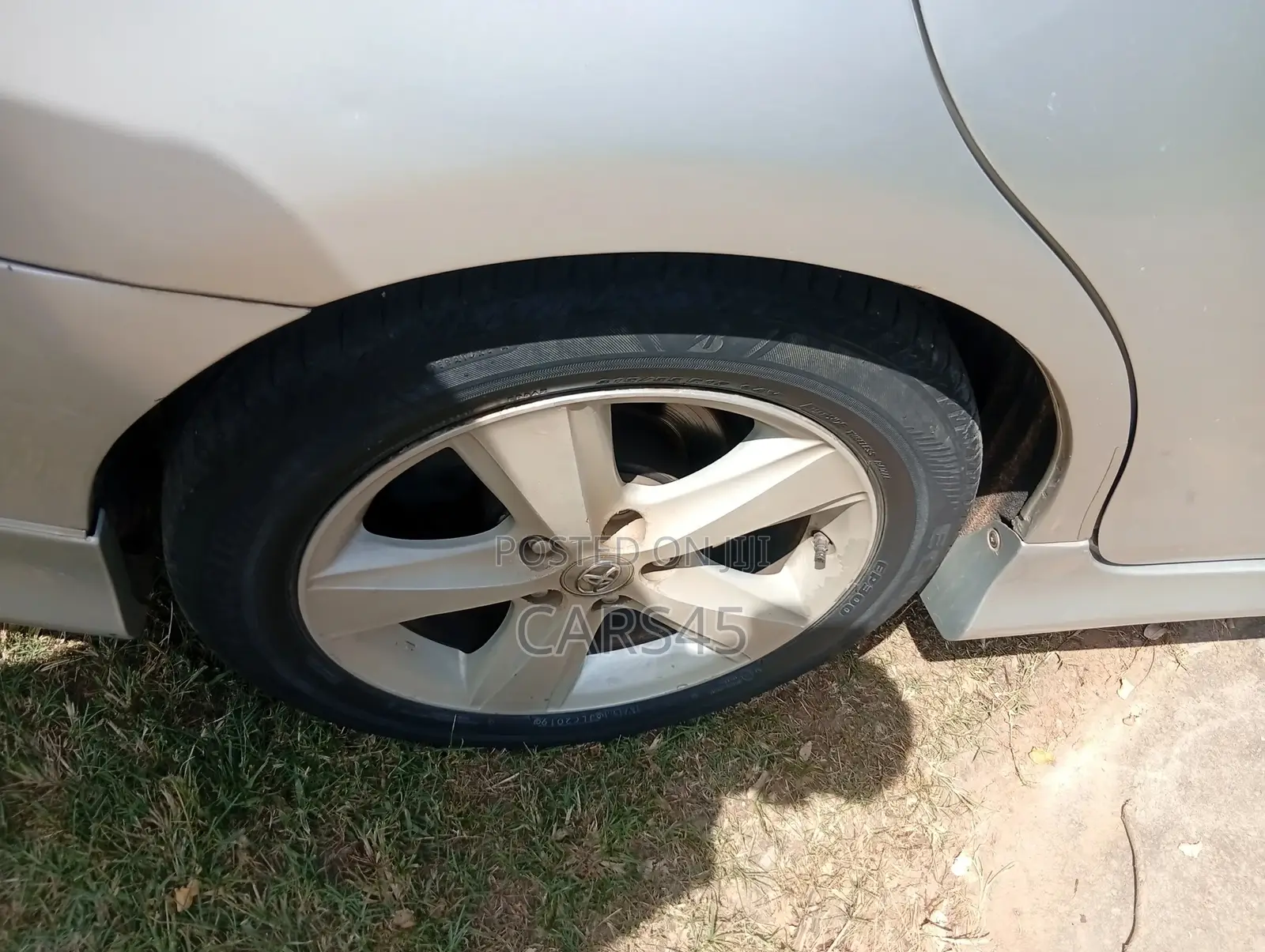 Toyota Camry 2011 Silver
