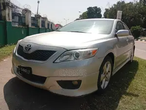 Toyota Camry 2011 Silver