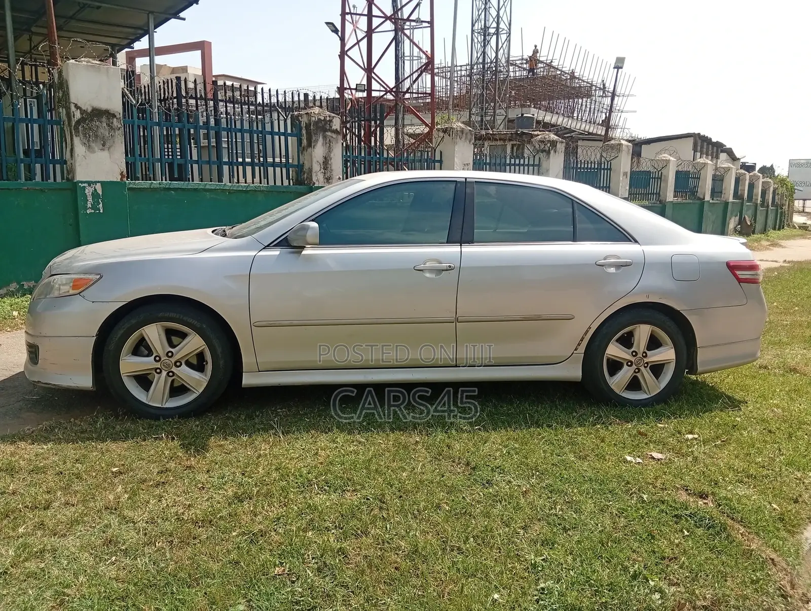 Toyota Camry 2011 Silver